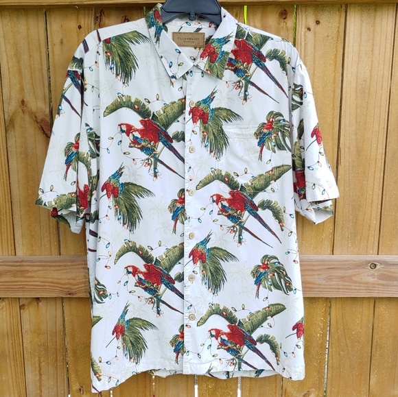 clearwater outfitters Other - Clearwater christmas light and parrots button down